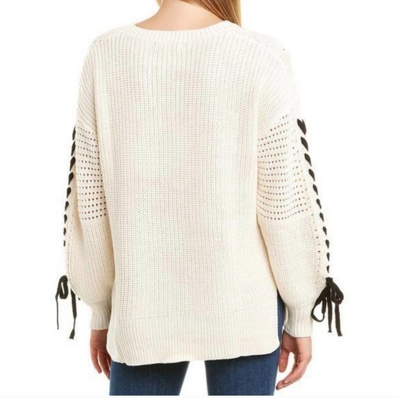 Willow & Clay Loose Knit Sweater, Medium - Picture 13 of 13